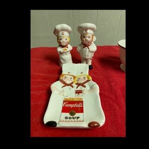 Campbell Kids Salt & Pepper Shaker + Utensil Rest